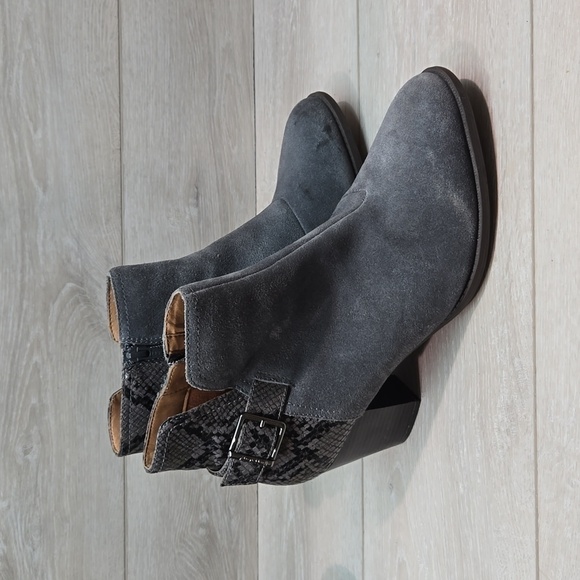 Vionic Women Naomi Snake Ankle Heels Boots shoes sz 11 - Picture 1 of 14
